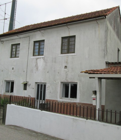 Moradia Antiga com terreno